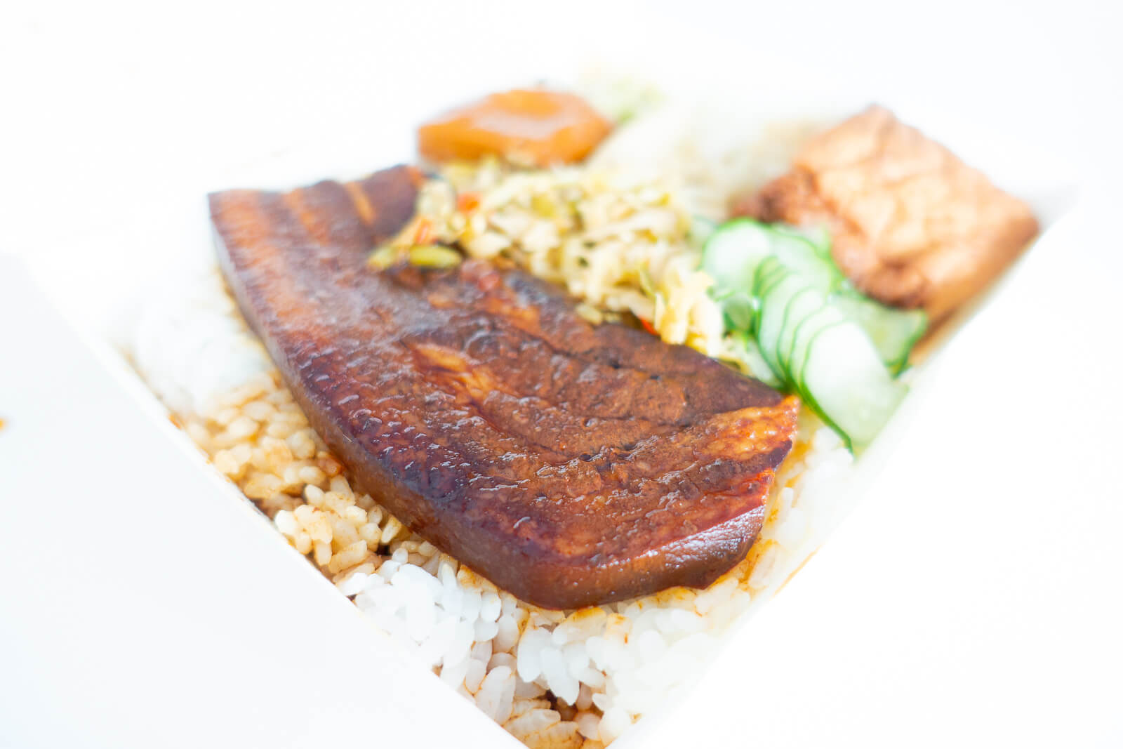 大稻埕魯肉飯の抗肉便當