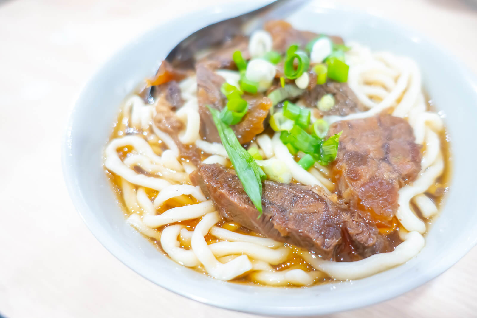 建宏牛肉麺の牛肉麺