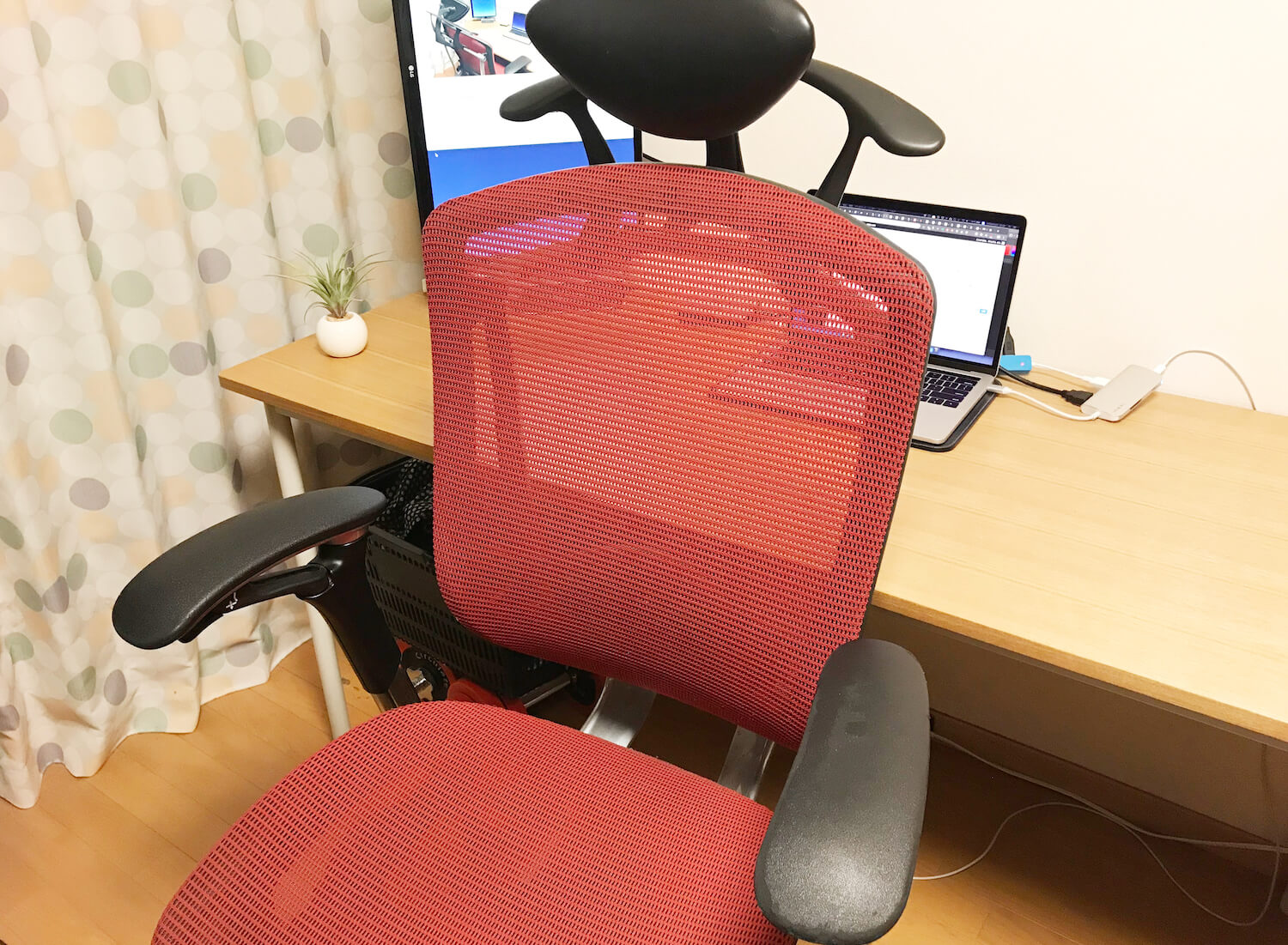 オカムラのコンテッサ