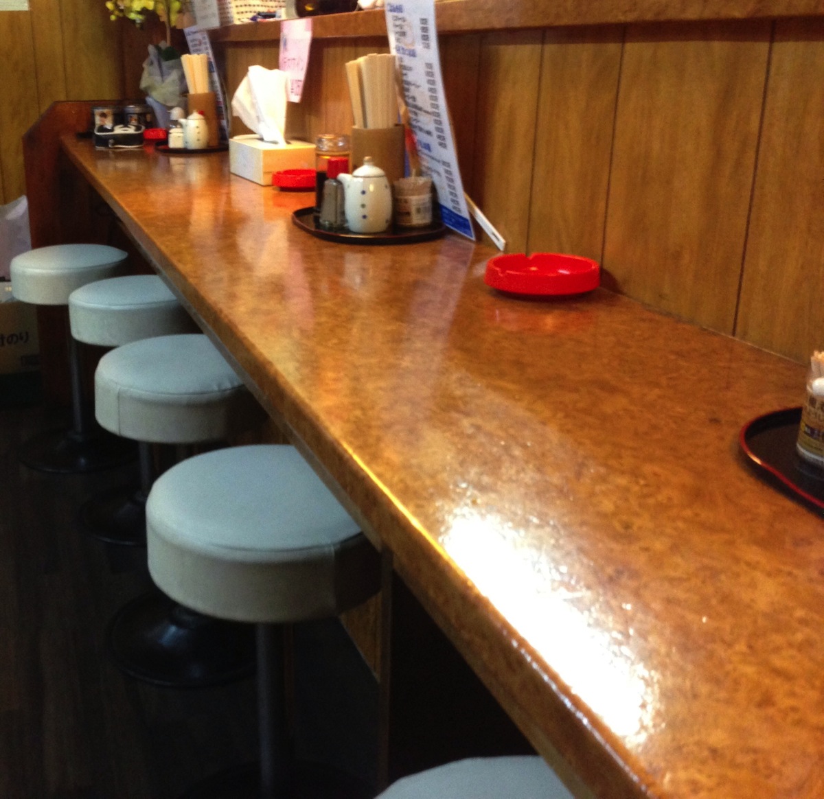 店内カウンター席